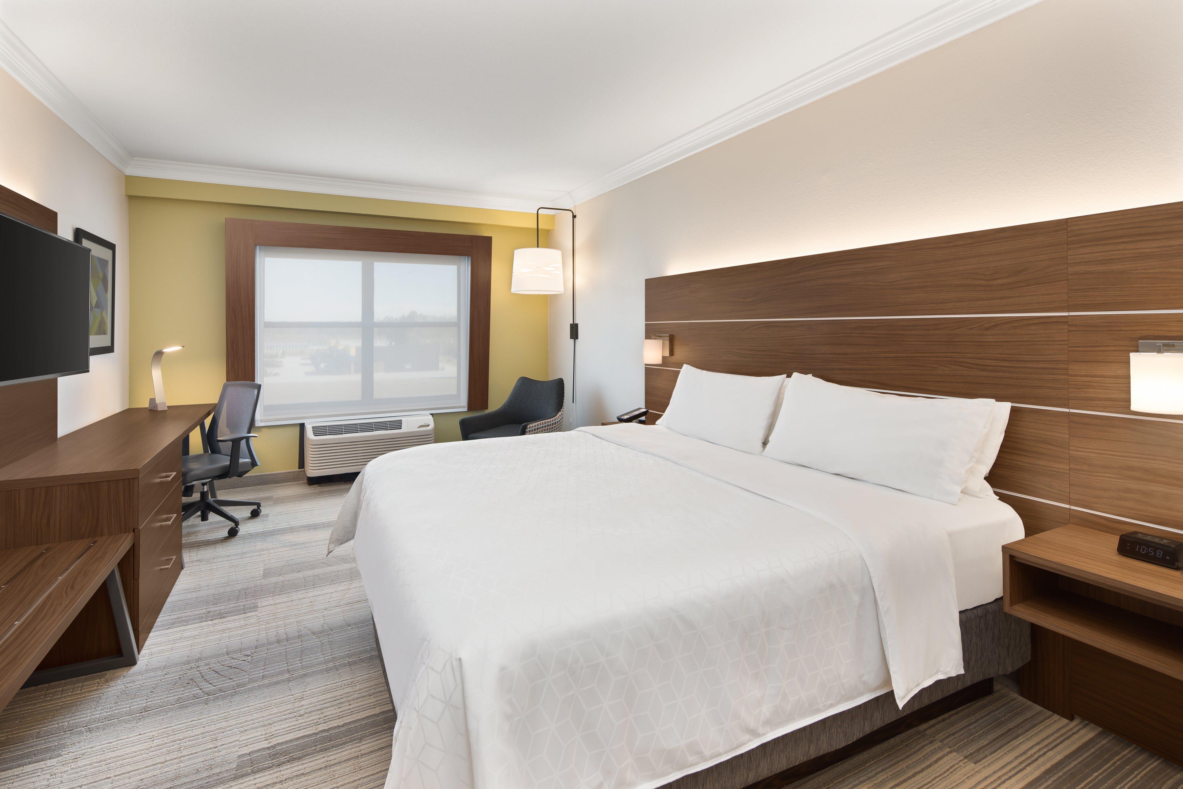 Holiday Inn Express Hotel y Suites Byron Exterior foto