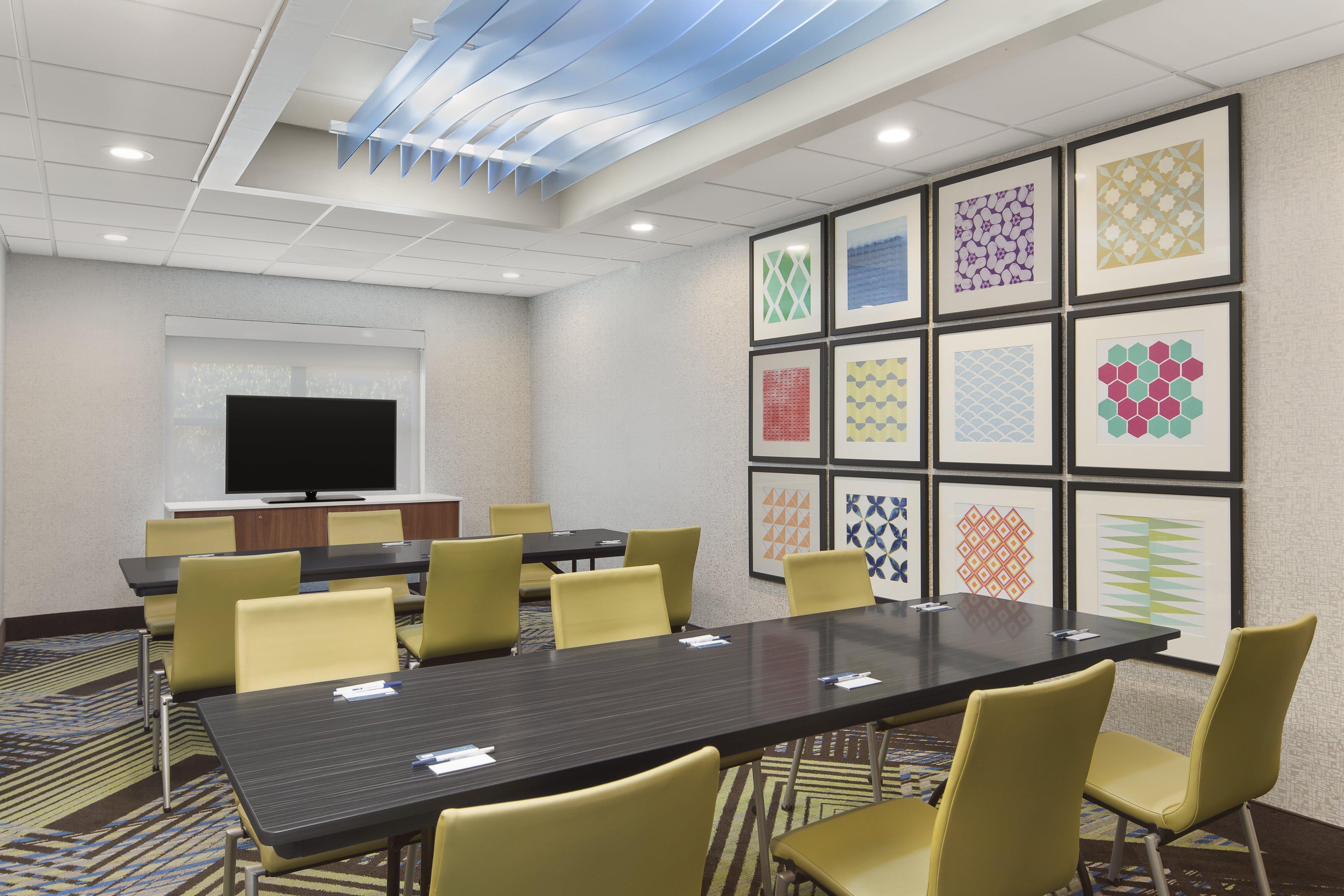 Holiday Inn Express Hotel y Suites Byron Exterior foto